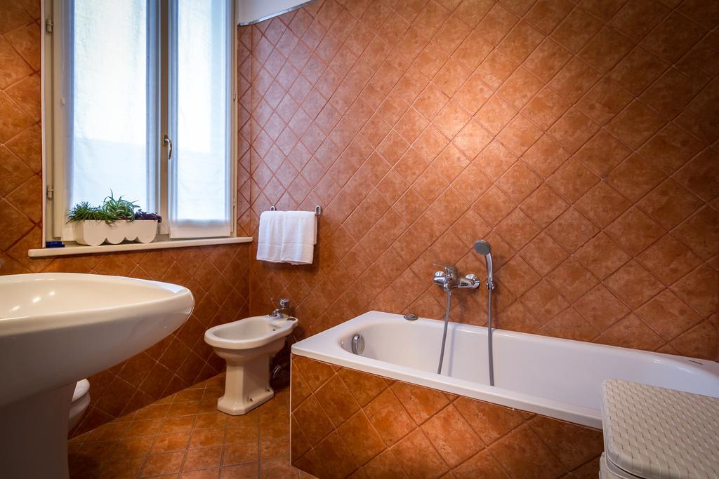 Villa チェルノッビオ エクステリア 写真