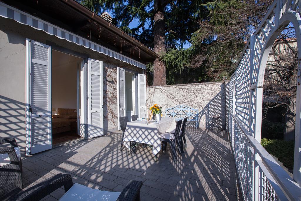 Villa チェルノッビオ 部屋 写真